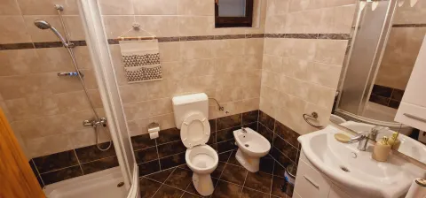 Predivna kuća sa bazenom i panoramskim pogledom na Stolac, u blizini starog grada Vidoški