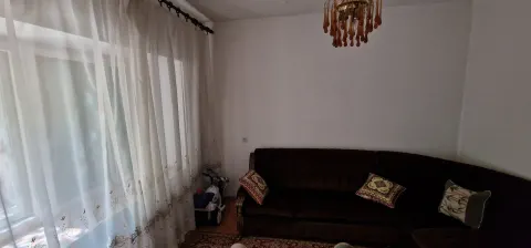 Prestižna lokacija u srcu grada - zemljište sa objektima i garažom