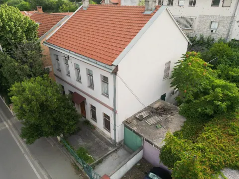 Rijetka prilika za poslovno-stambeni prosperitet na atraktivnoj lokaciji, ulica Maršala Tita.