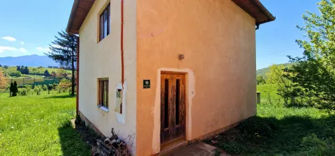 Izuzetna prilika u Tarčinu -  Veliko imanje sa više objekata!
