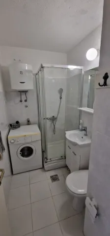 Jednosoban namješten stan u neposrednoj blizini Mepas Mall-a 11