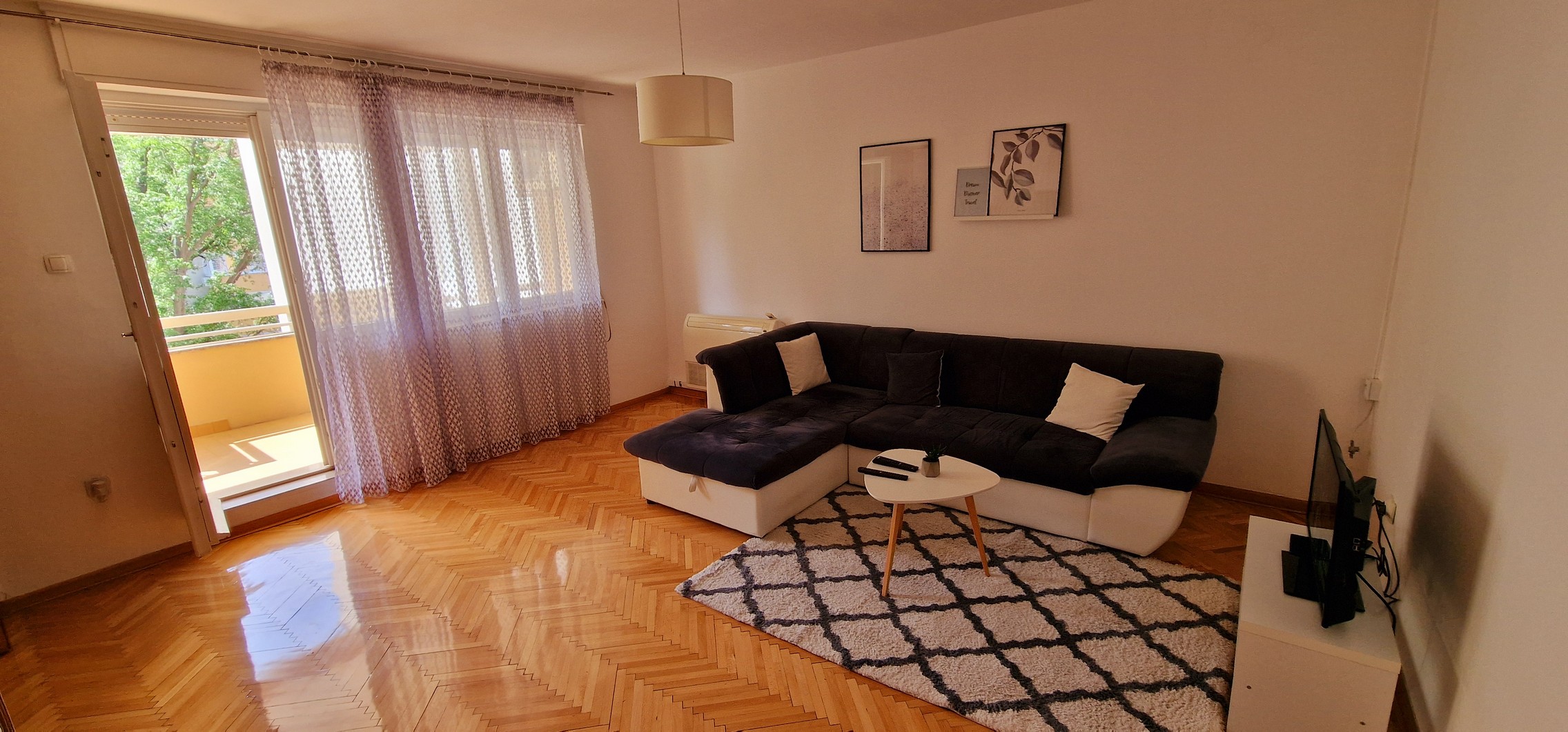 Trosoban stan - naselje DUM